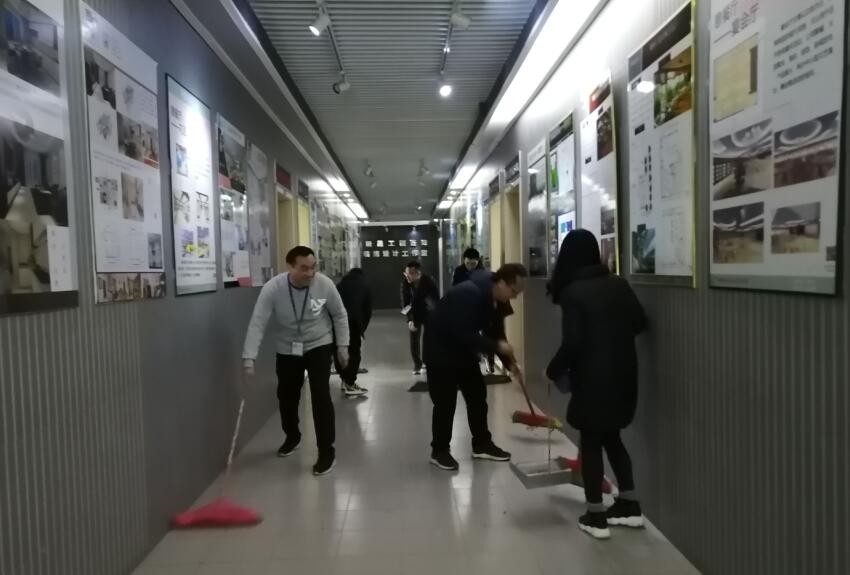 建筑工程系党支部开展“共建美丽校园、展示和谐现代”主题党日活动